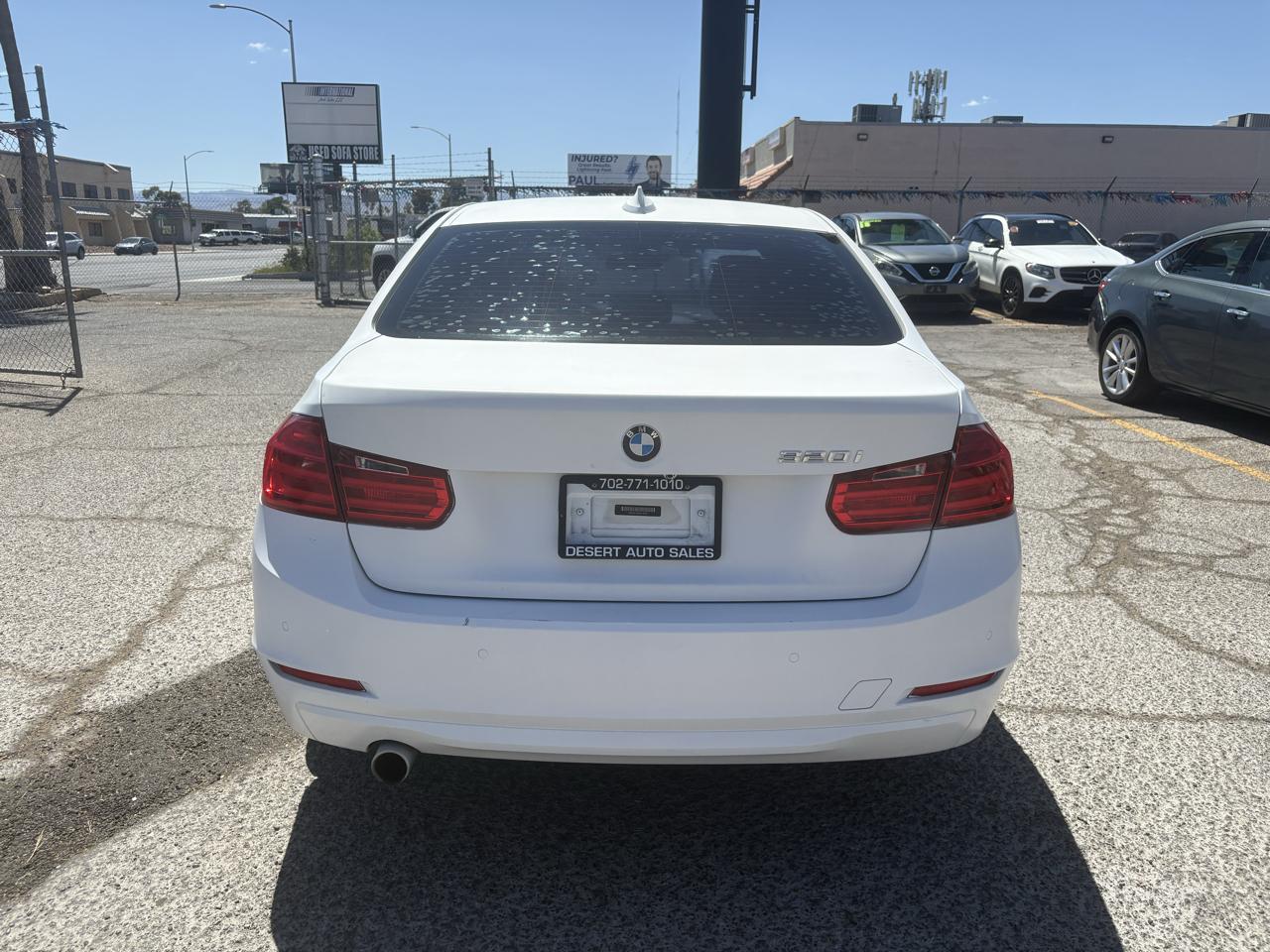 BMW 3 Series 4dr Sdn 320i RWD 2014