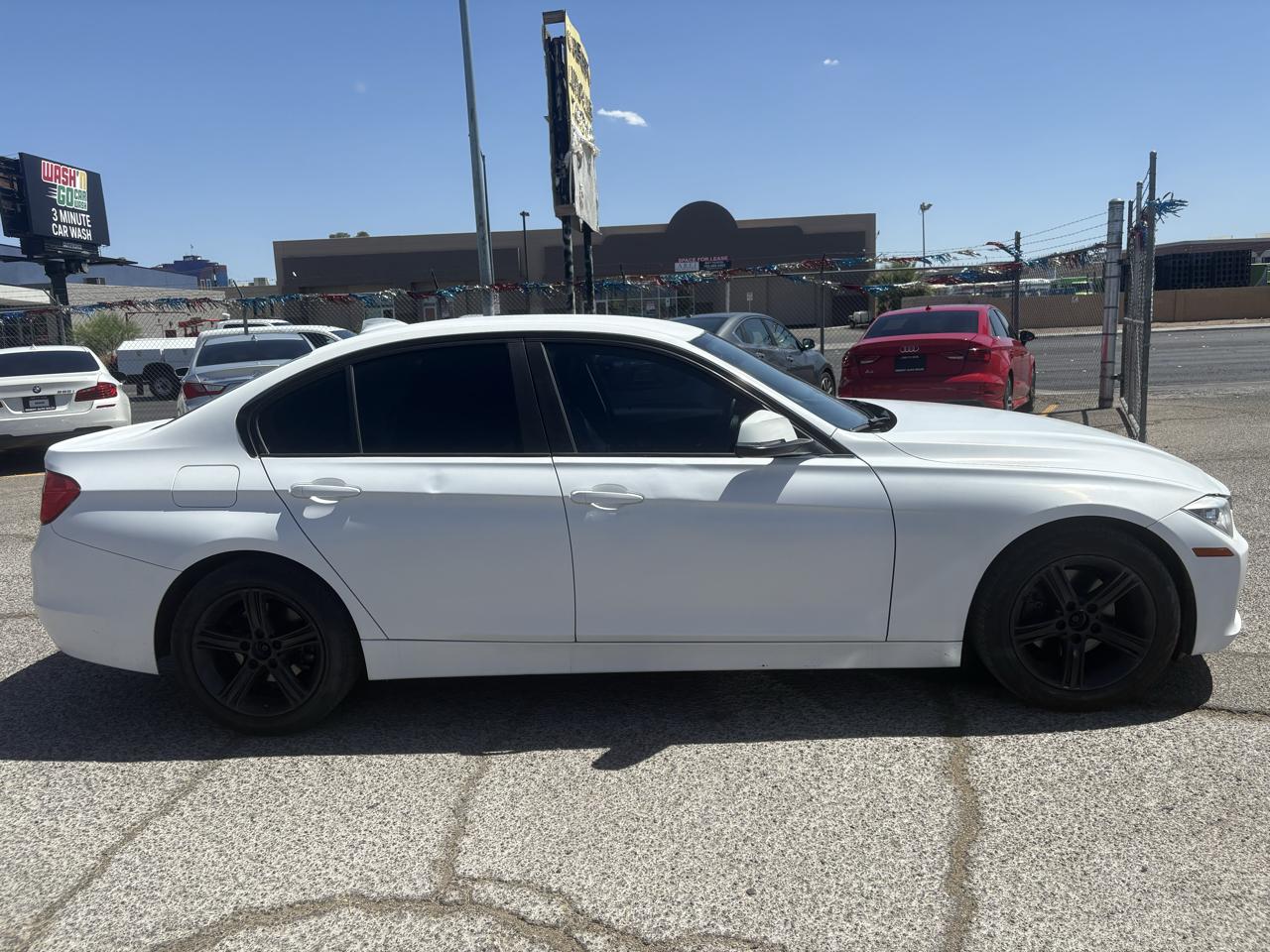 BMW 3 Series 4dr Sdn 320i RWD 2014