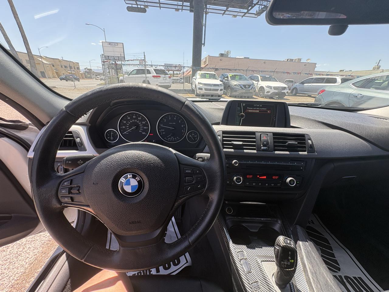 BMW 3 Series 4dr Sdn 320i RWD 2014