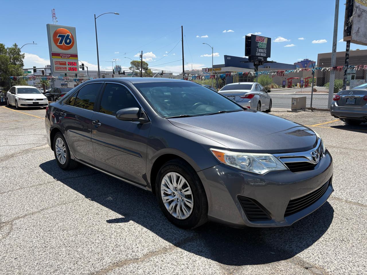Toyota Camry 4dr Sdn I4 Auto XLE (Natl) 2013