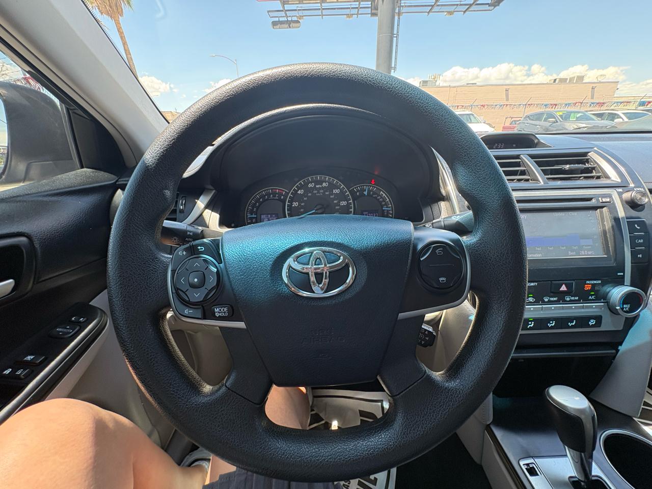 Toyota Camry 4dr Sdn I4 Auto XLE (Natl) 2013