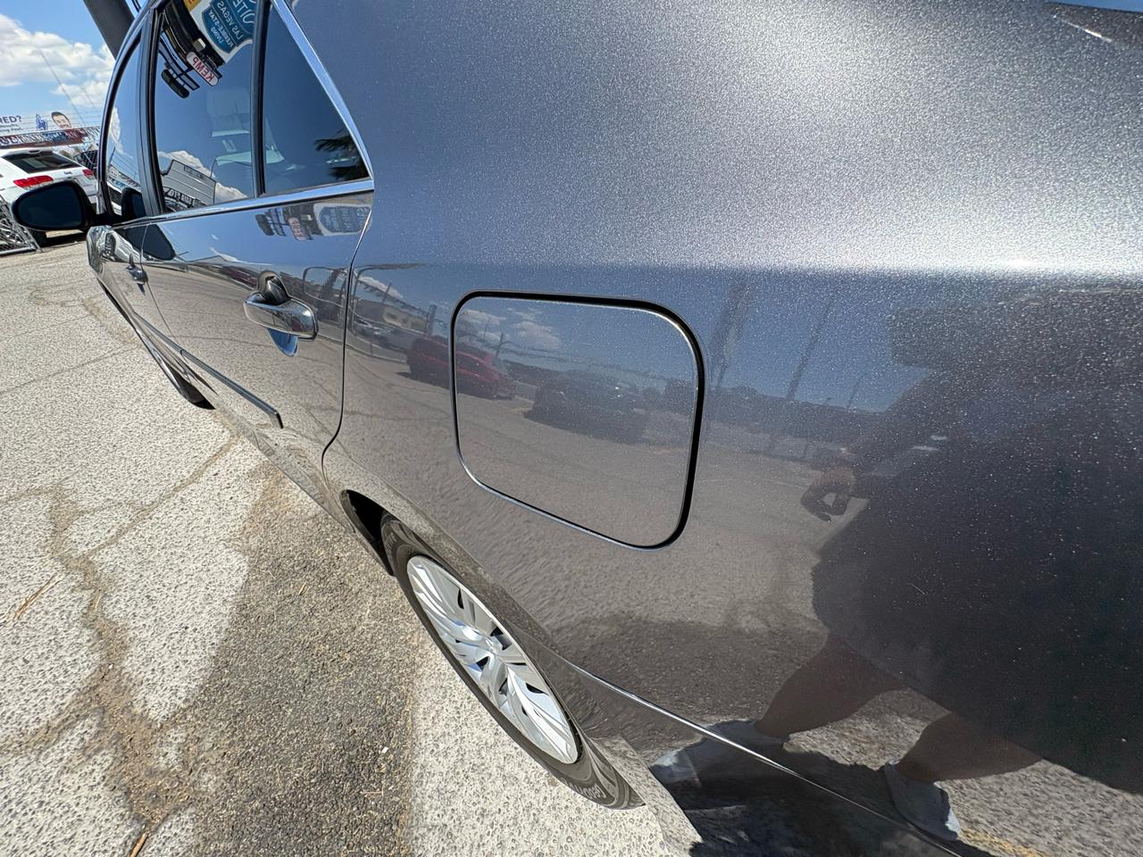 Toyota Camry 4dr Sdn I4 Auto XLE (Natl) 2013