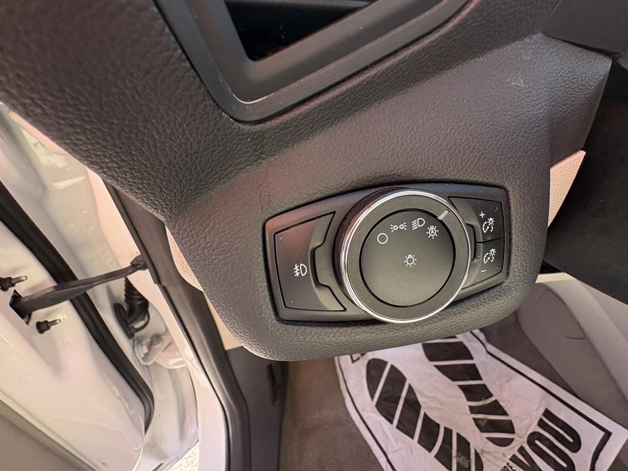 Ford Escape FWD 4dr SE 2014