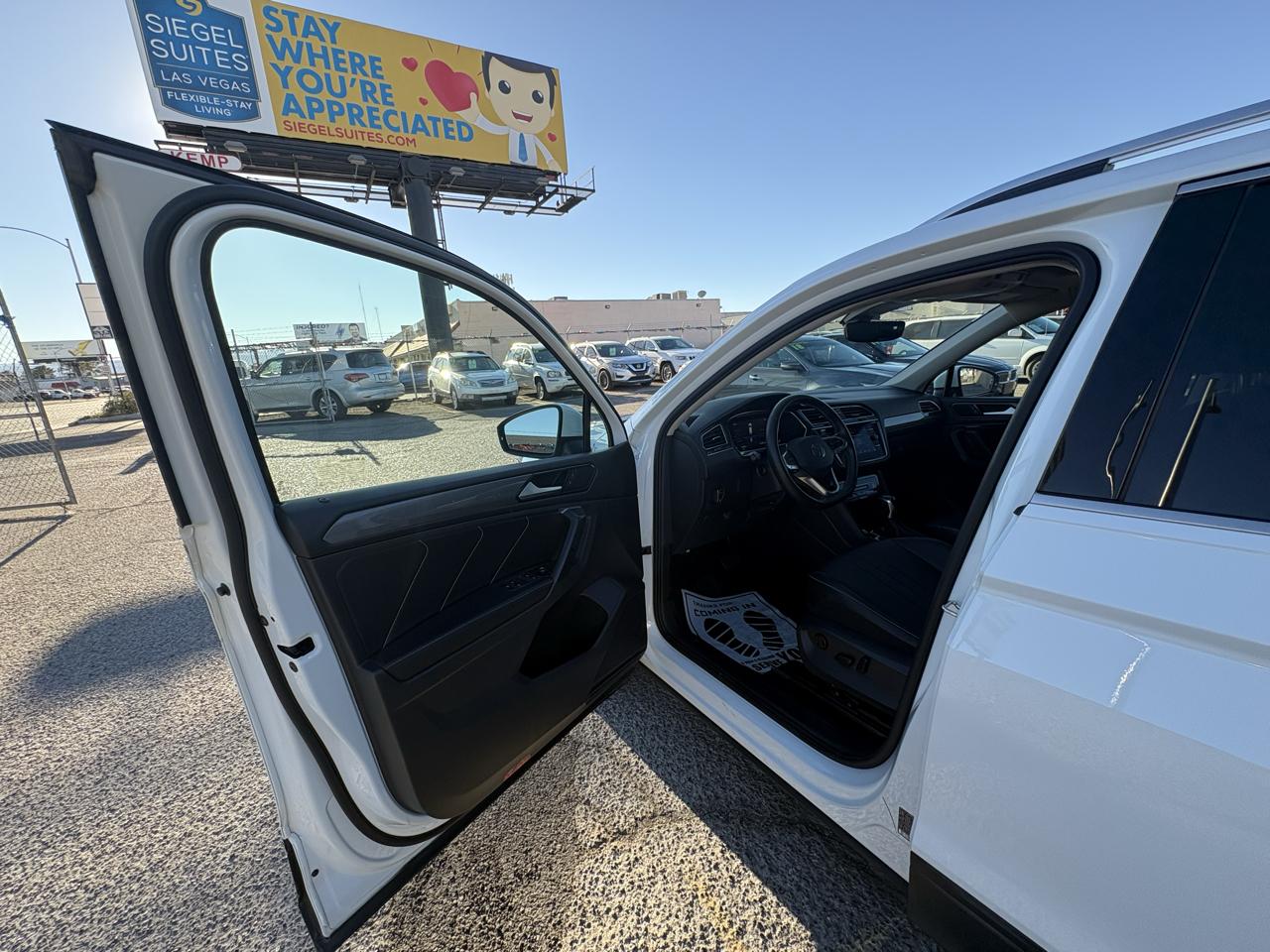 Volkswagen Tiguan 2.0T SE FWD 2022