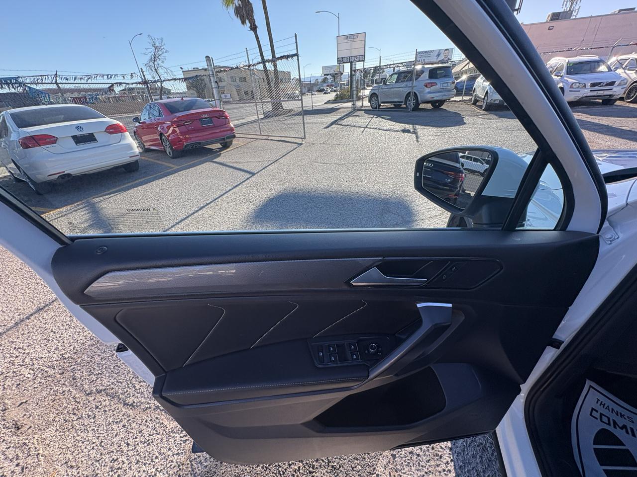 Volkswagen Tiguan 2.0T SE FWD 2022