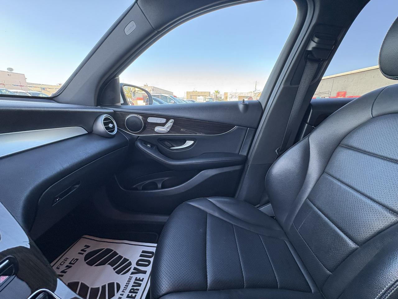 Mercedes-Benz GLC GLC 300 SUV 2020