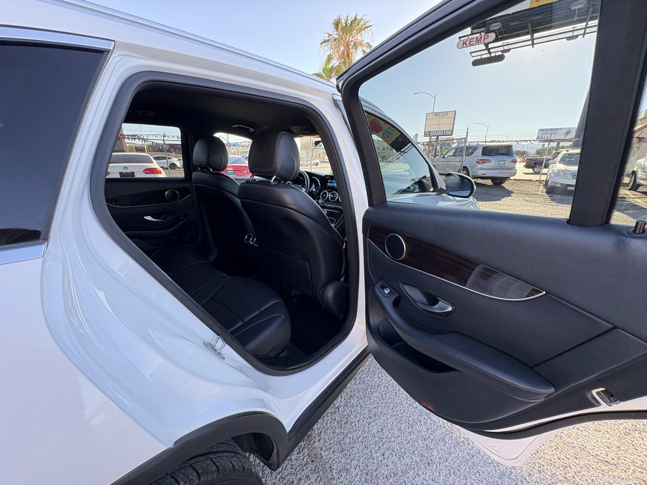Mercedes-Benz GLC GLC 300 SUV 2020