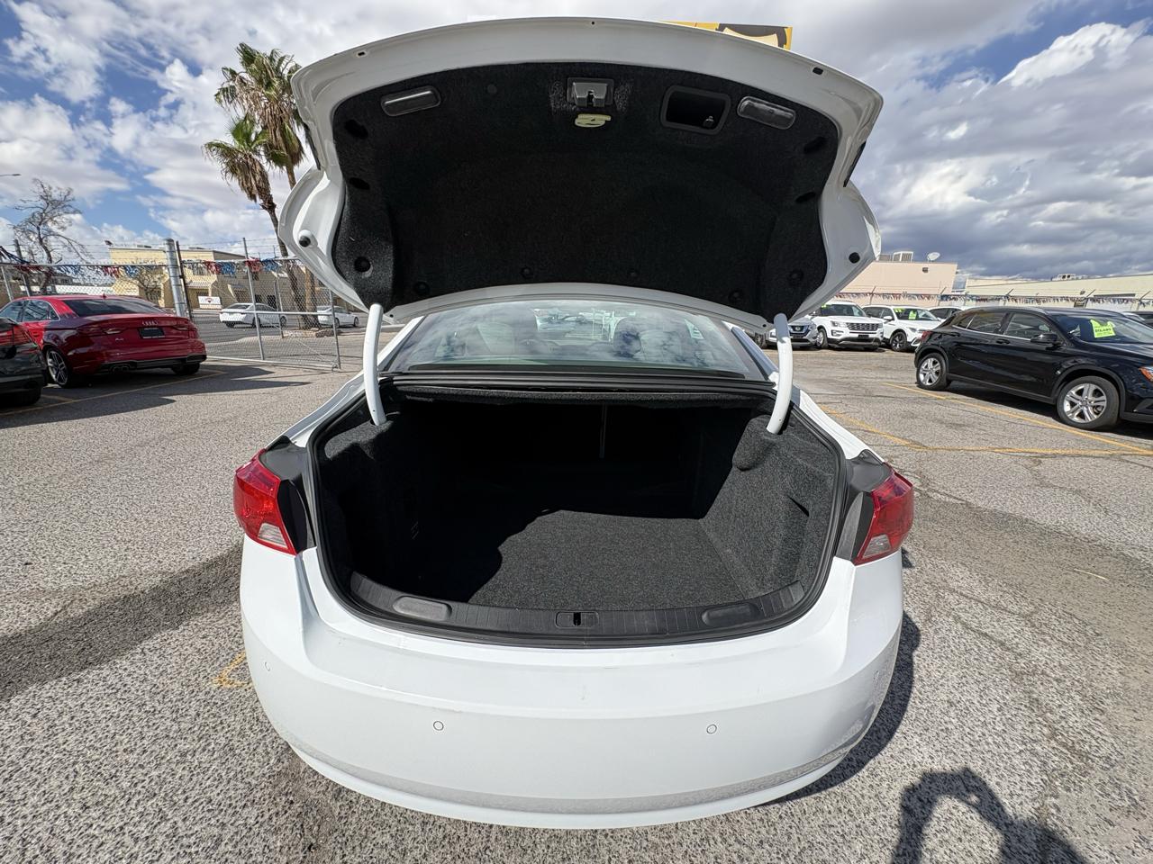 Chevrolet Impala 4dr Sdn LS w/1FL 2018