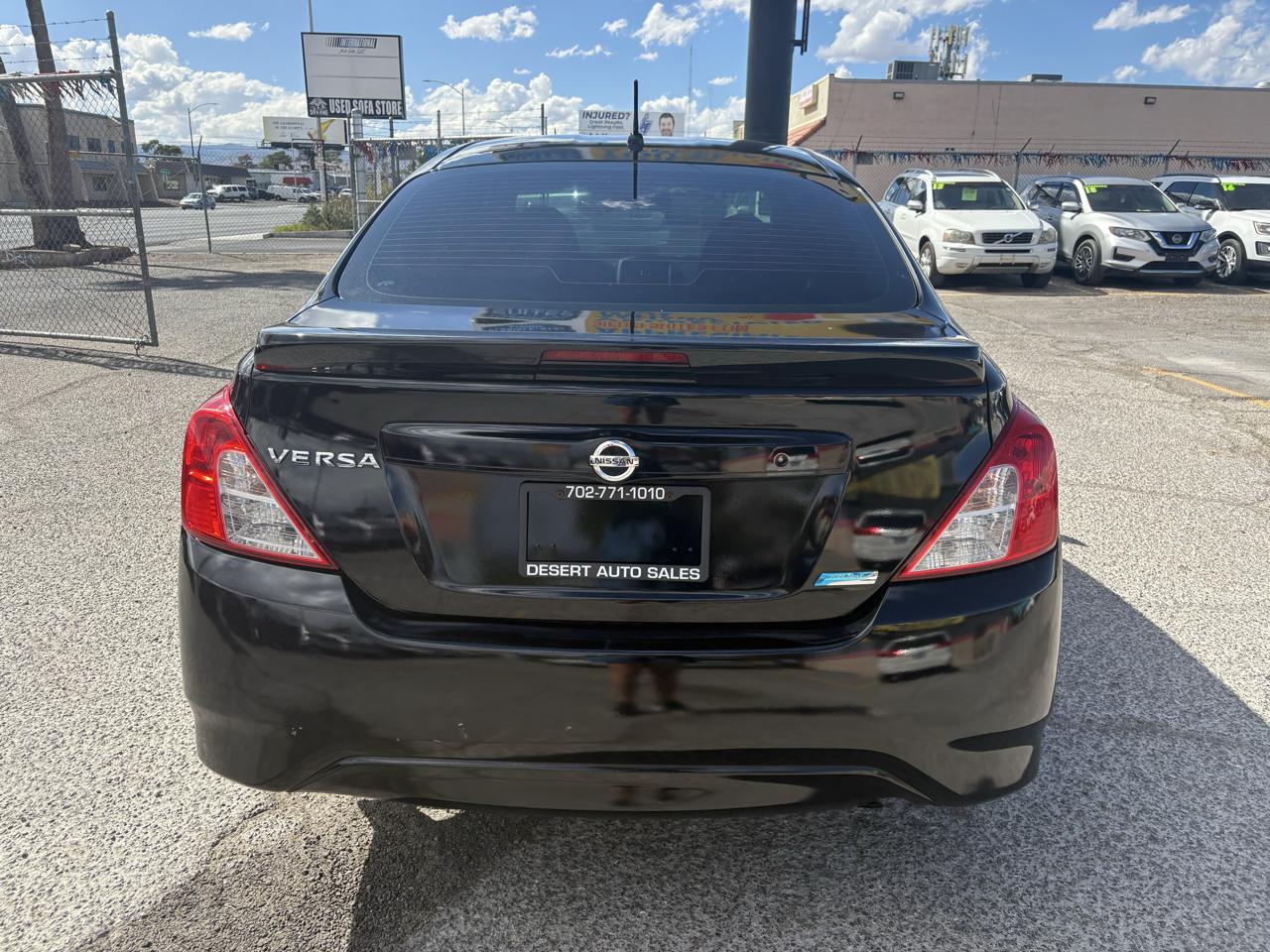 Nissan Versa 4dr Sdn CVT 1.6 S Plus 2016
