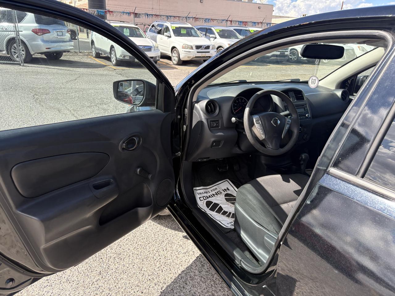 Nissan Versa 4dr Sdn CVT 1.6 S Plus 2016