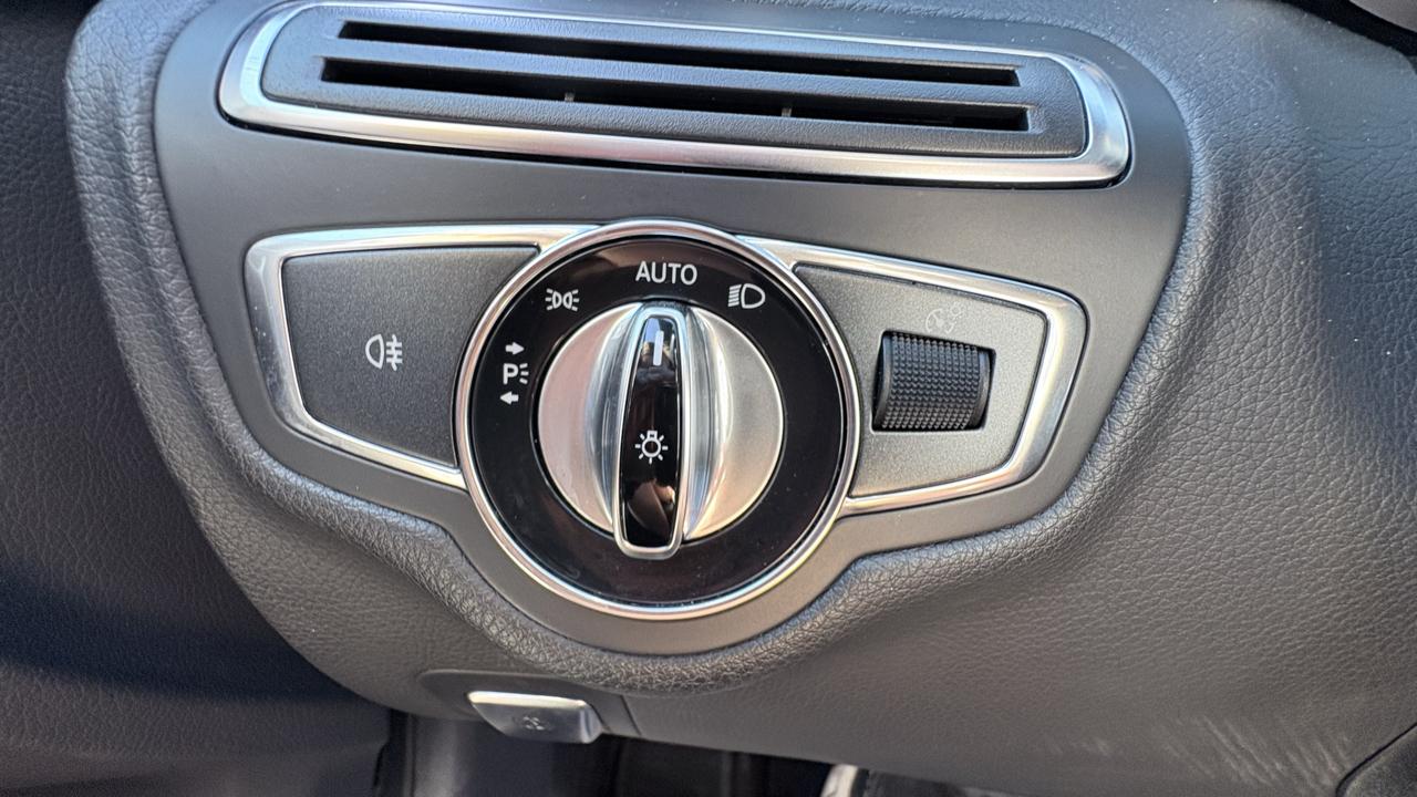 Mercedes-Benz C-Class 4dr Sdn C 300 RWD 2015