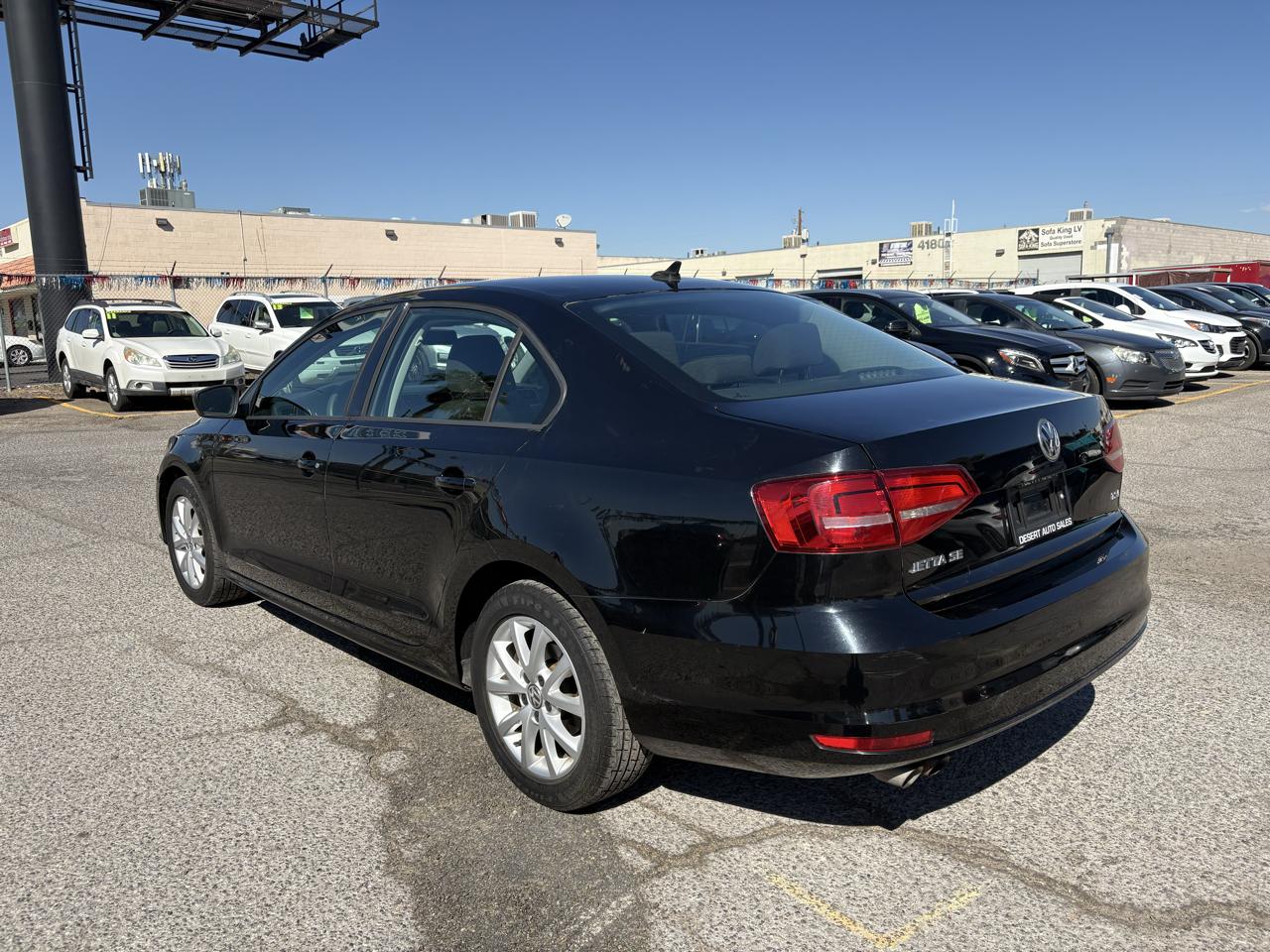 Volkswagen Jetta Sedan 4dr Auto 1.8T SE PZEV 2015