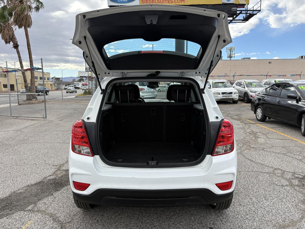 Chevrolet Trax FWD 4dr LS 2020