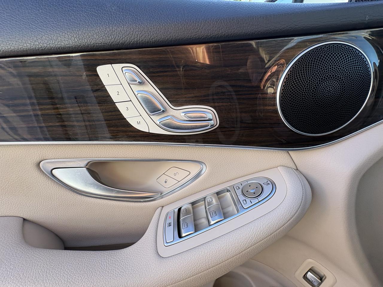 Mercedes-Benz GLC GLC 300 SUV 2017