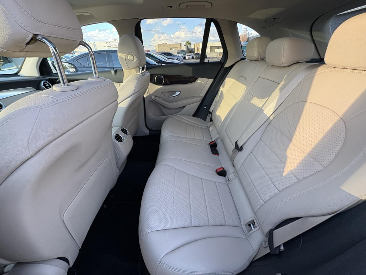 Mercedes-Benz GLC GLC 300 SUV 2017