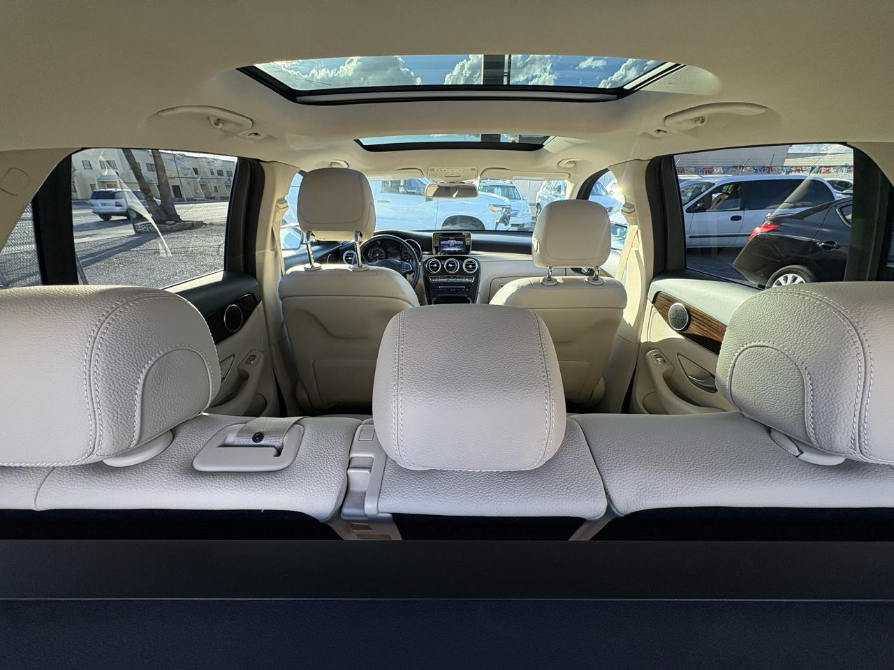 Mercedes-Benz GLC GLC 300 SUV 2017