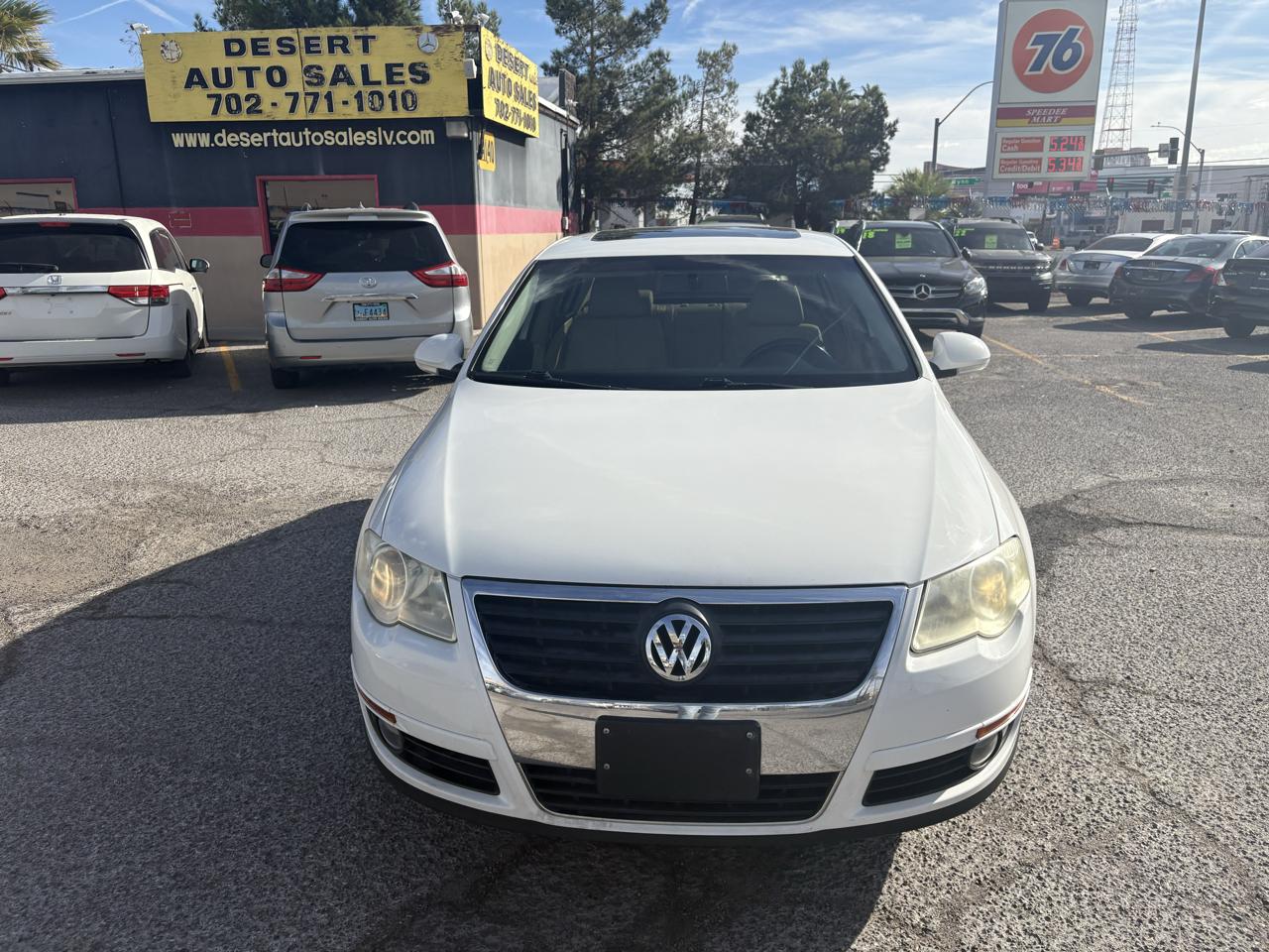 Volkswagen Passat Sedan 4dr DSG Komfort FWD PZEV 2010