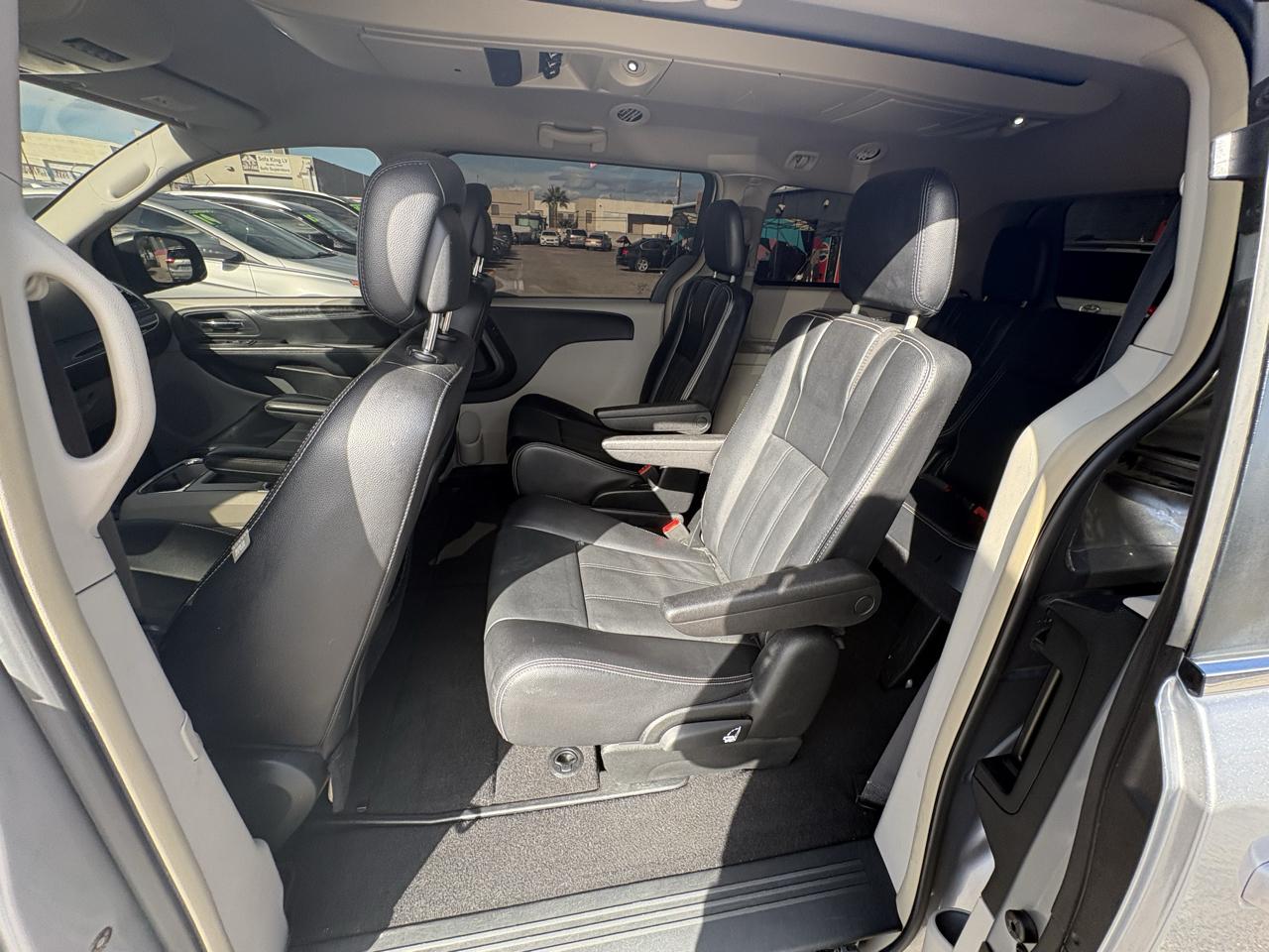 Chrysler Town & Country 4dr Wgn Touring 2015