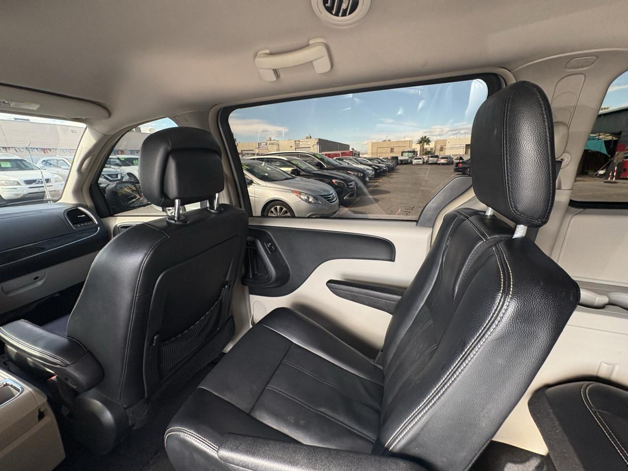 Chrysler Town & Country 4dr Wgn Touring 2015