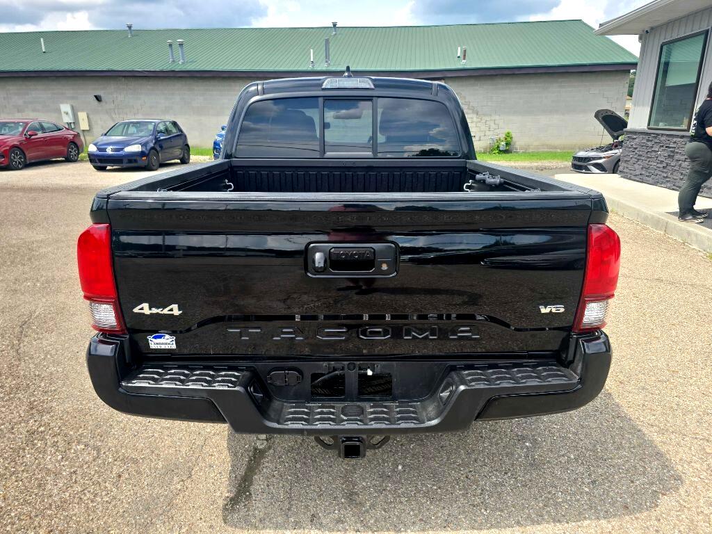 2022 Toyota Tacoma Double Cab photo 6