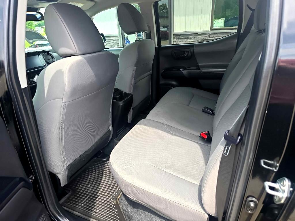 2022 Toyota Tacoma Double Cab photo 10