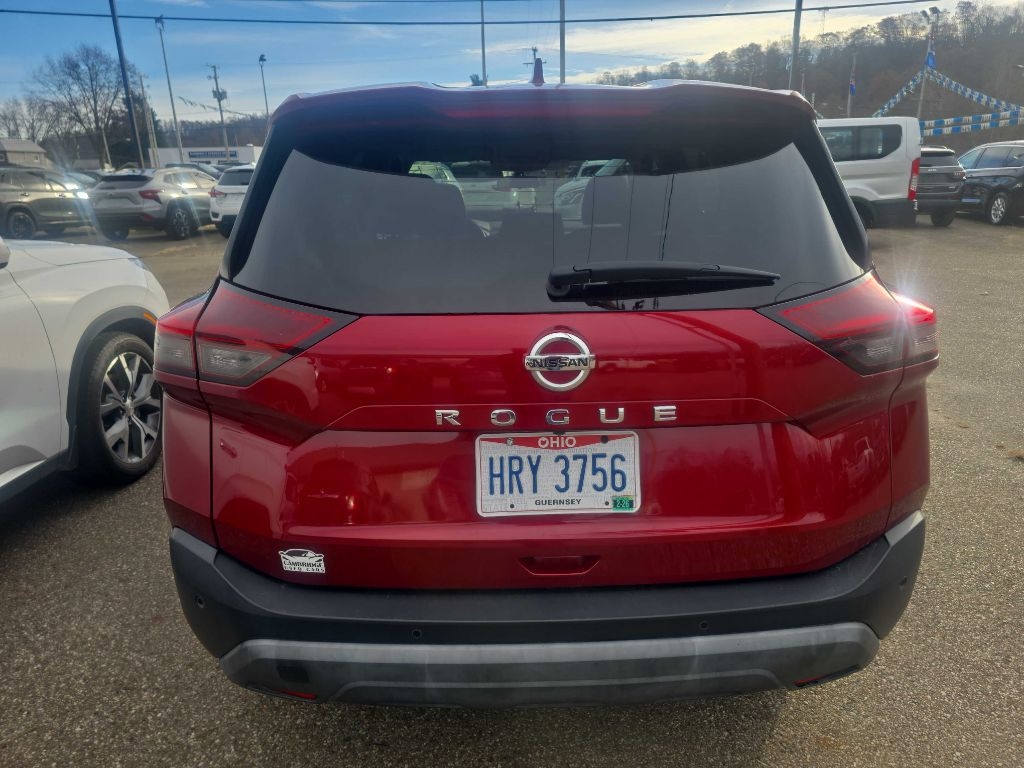 Nissan Rogue  2021