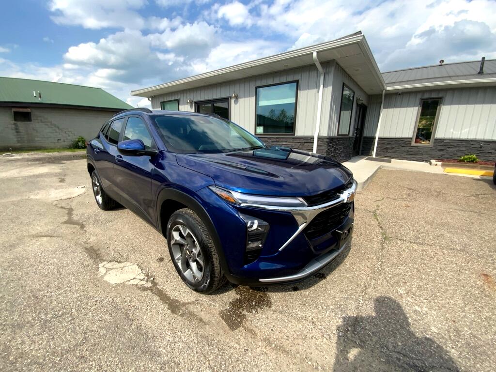 2024 Chevrolet Trax photo 3