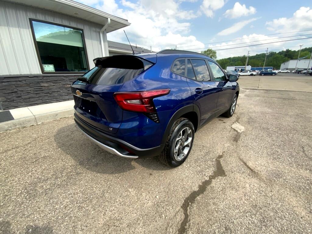 2024 Chevrolet Trax photo 5