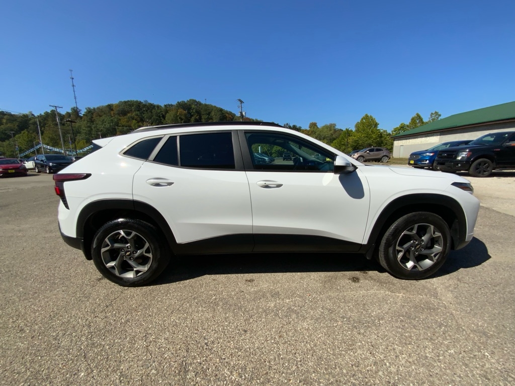 Chevrolet Trax  2024 Chevrolet Trax  2024