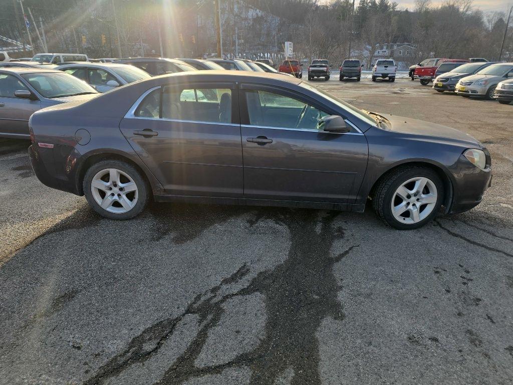 Chevrolet Malibu  2010