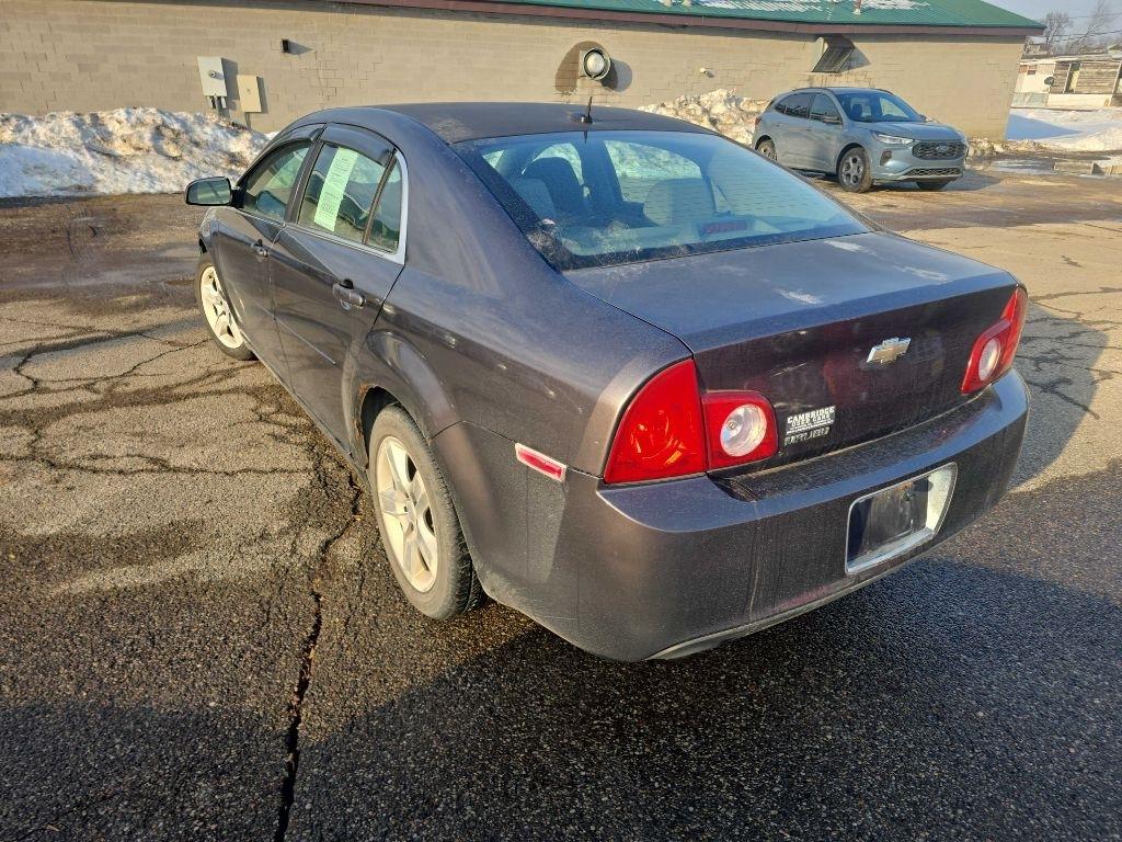 Chevrolet Malibu  2010