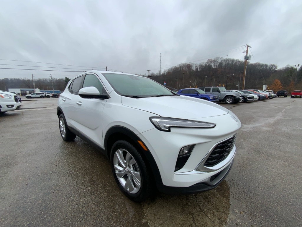 2025 Buick Encore GX Preferred photo 2