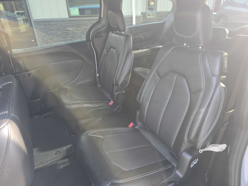 Chrysler Pacifica  2025