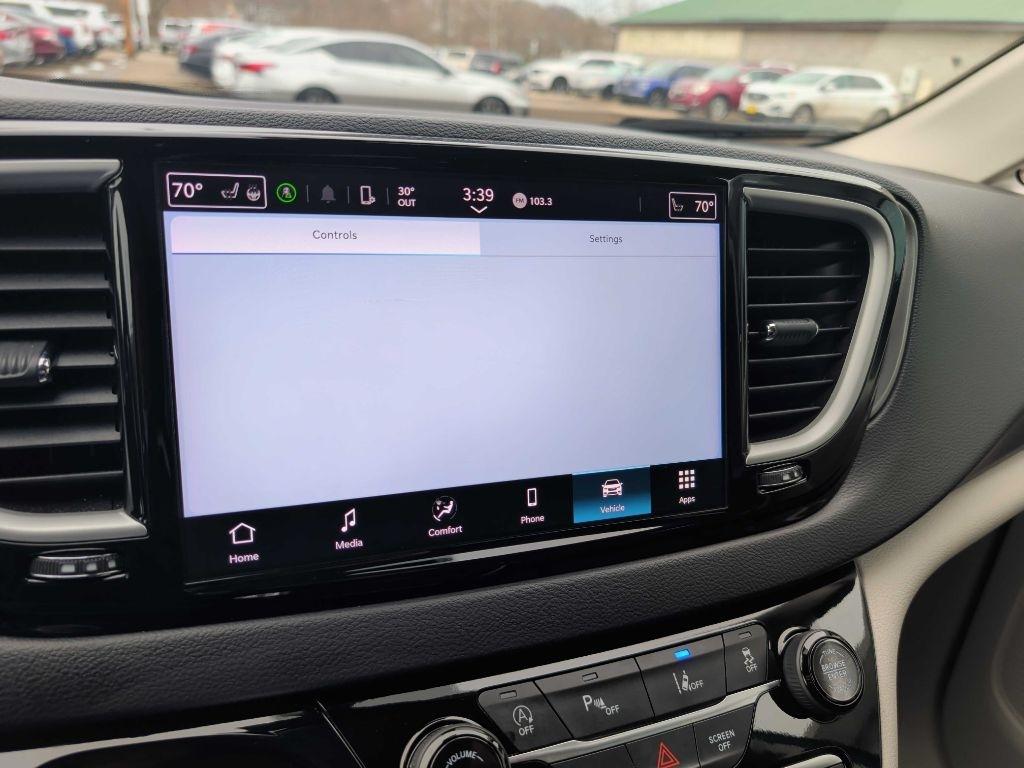 Chrysler Pacifica  2024