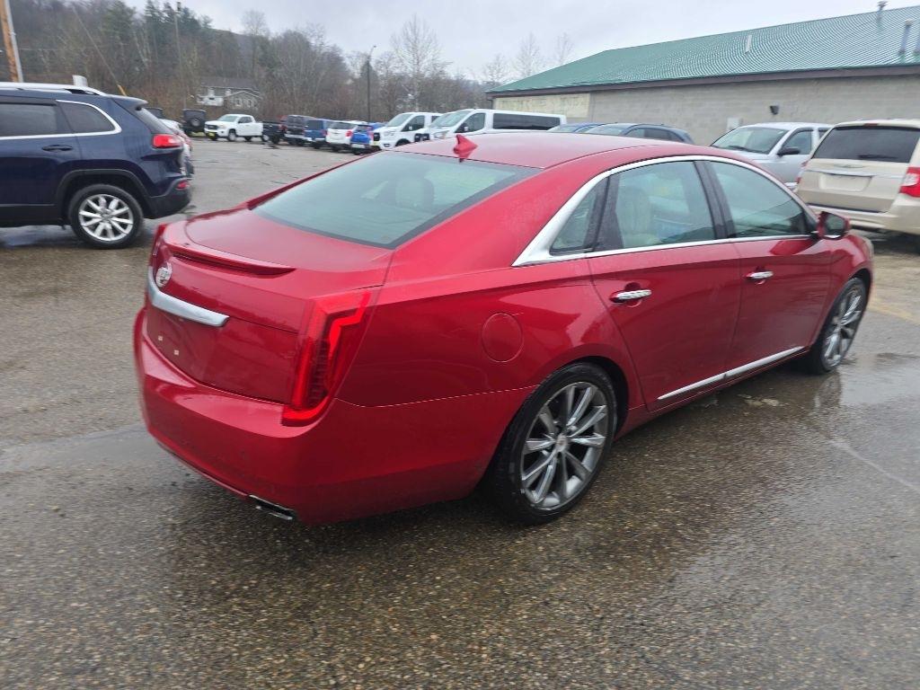 Cadillac XTS  2013