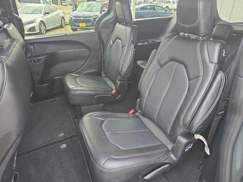 Chrysler Pacifica  2025