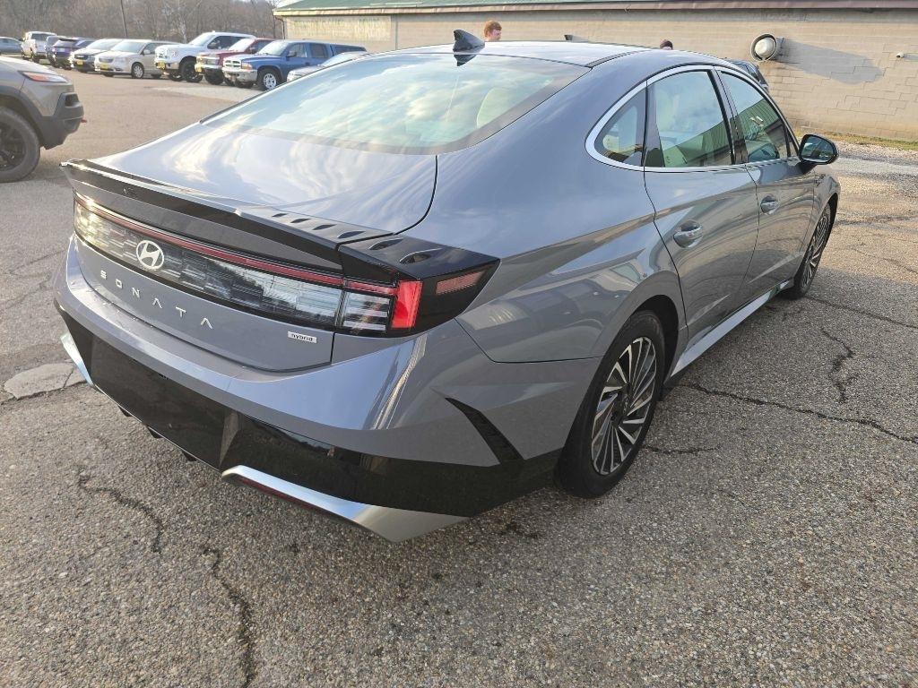 2025 Hyundai Sonata Hybrid HYBRID