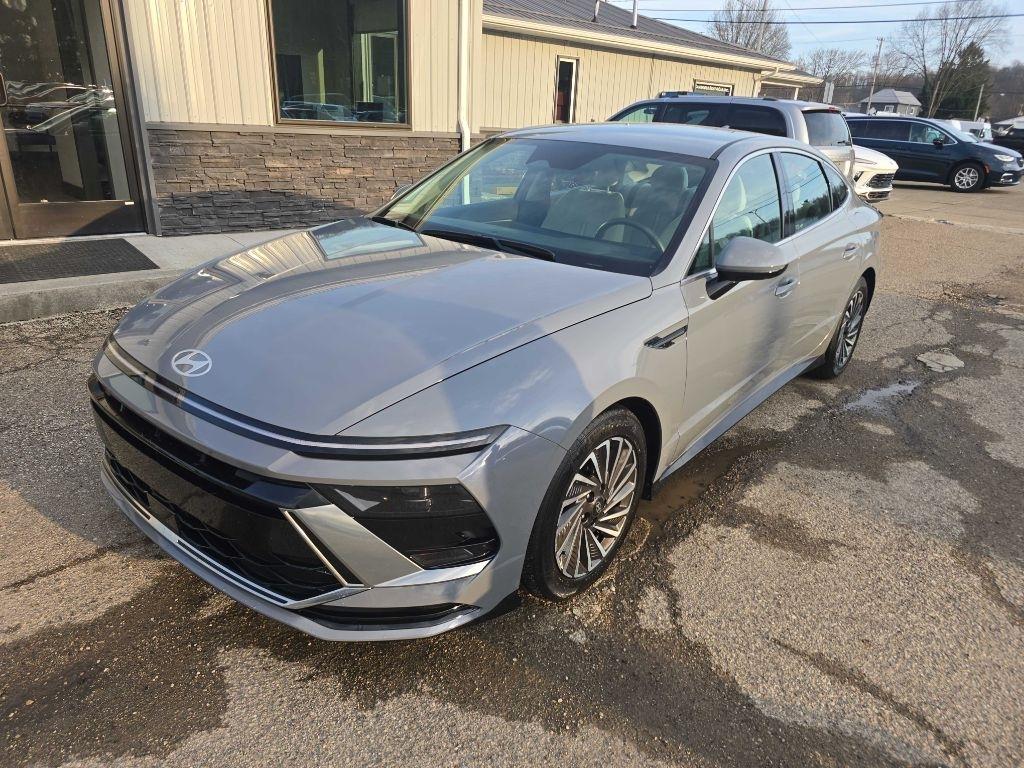 Hyundai Sonata Hybrid  2025
