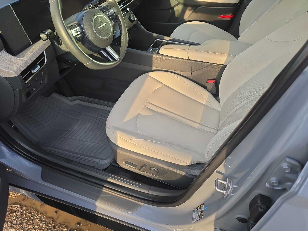 Hyundai Sonata Hybrid  2025