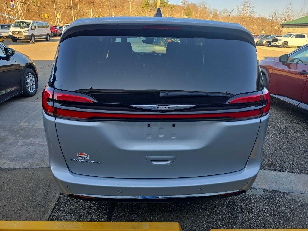 Chrysler Pacifica  2024