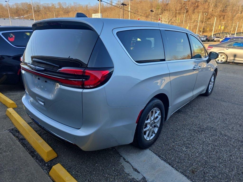 Chrysler Pacifica  2024