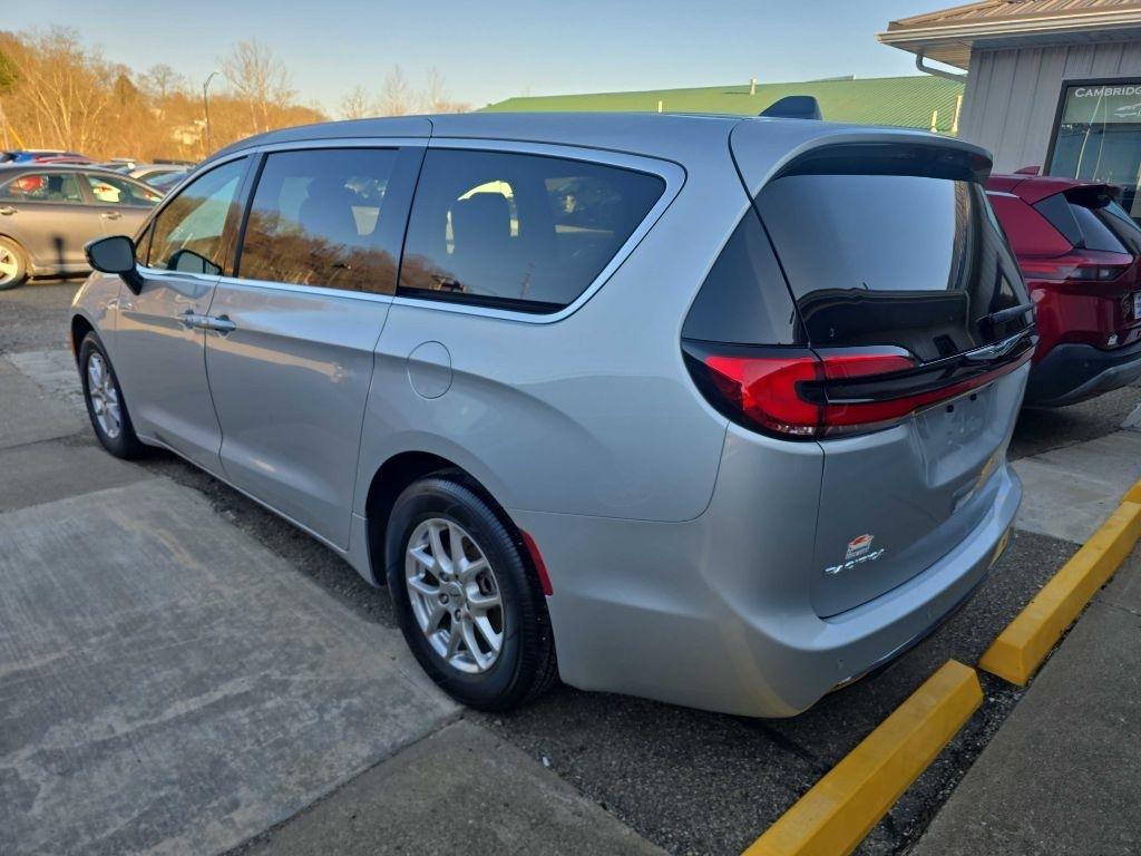 Chrysler Pacifica  2024