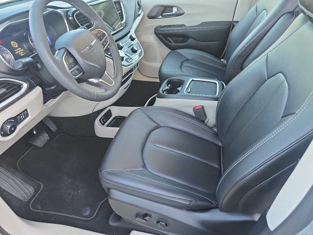 Chrysler Pacifica  2024