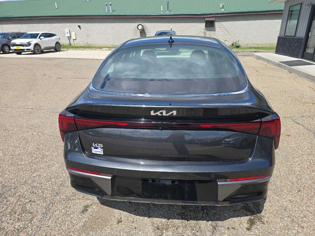 Kia K5  2025