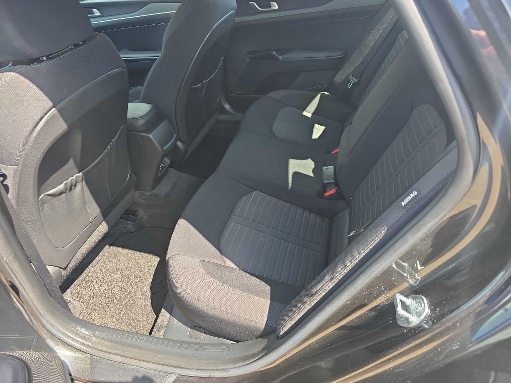 Kia K5  2025