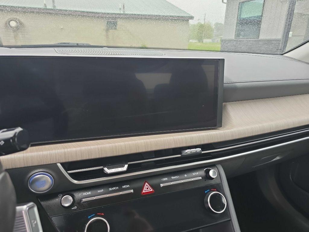 Hyundai Sonata Hybrid  2025