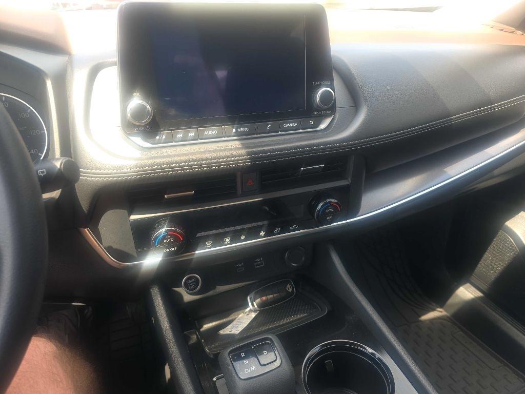 Nissan Rogue  2023