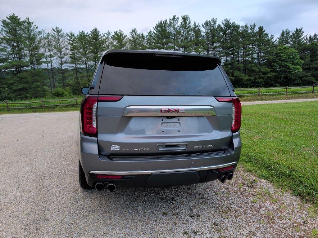 GMC Yukon XL  2021