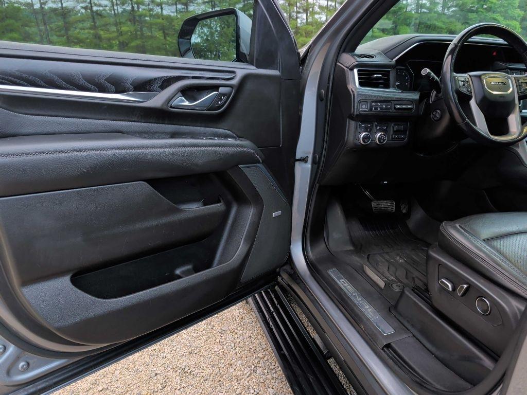 GMC Yukon XL  2021