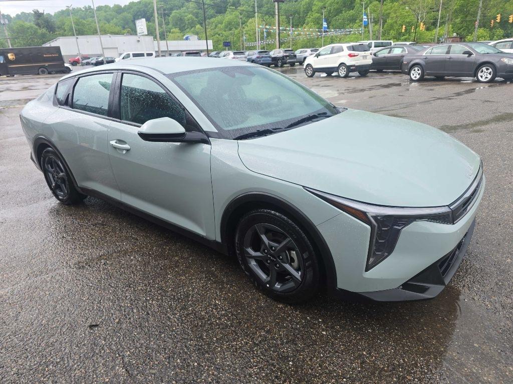 Kia K4  2025